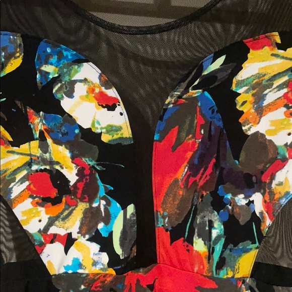 Spring dress - Picture 2 of 3